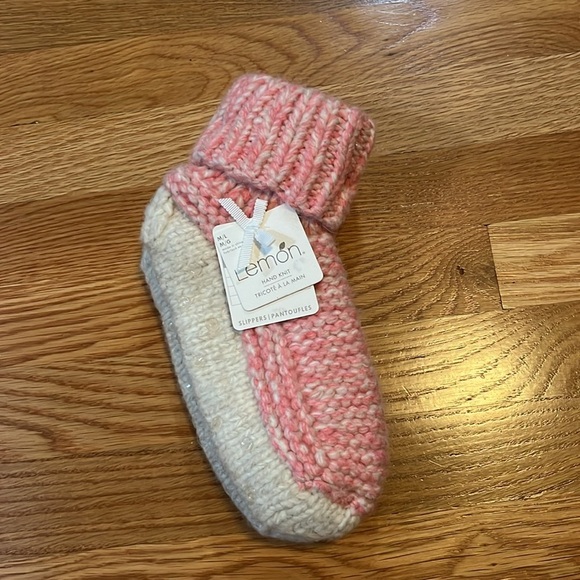 Anthropologie / Lemon Movie Night Slippers - M/L NWT - Picture 6 of 17